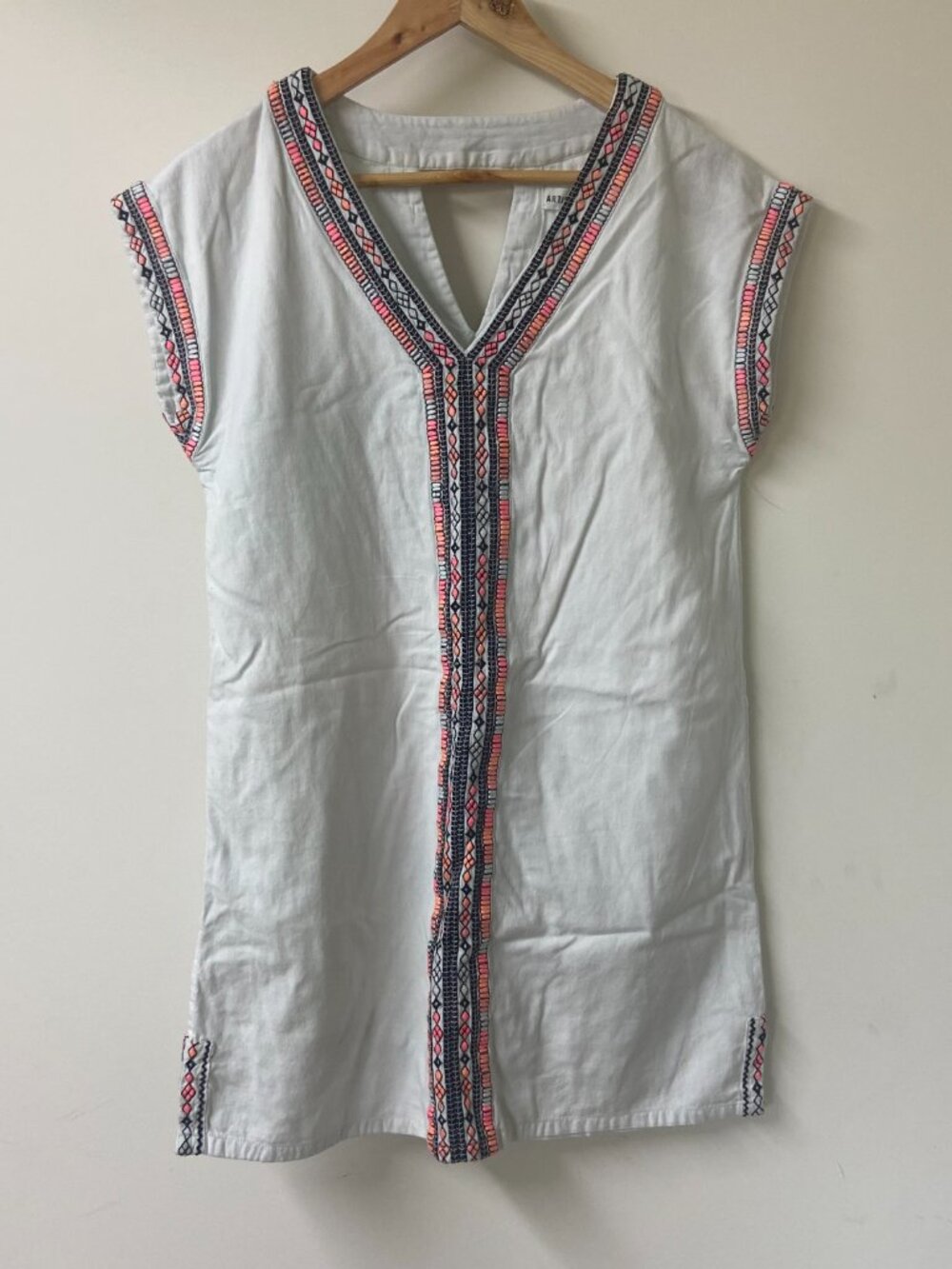 Artisan Ny Women's White Sleeveless Embroidered 100%Cotton Shift Dress Size S